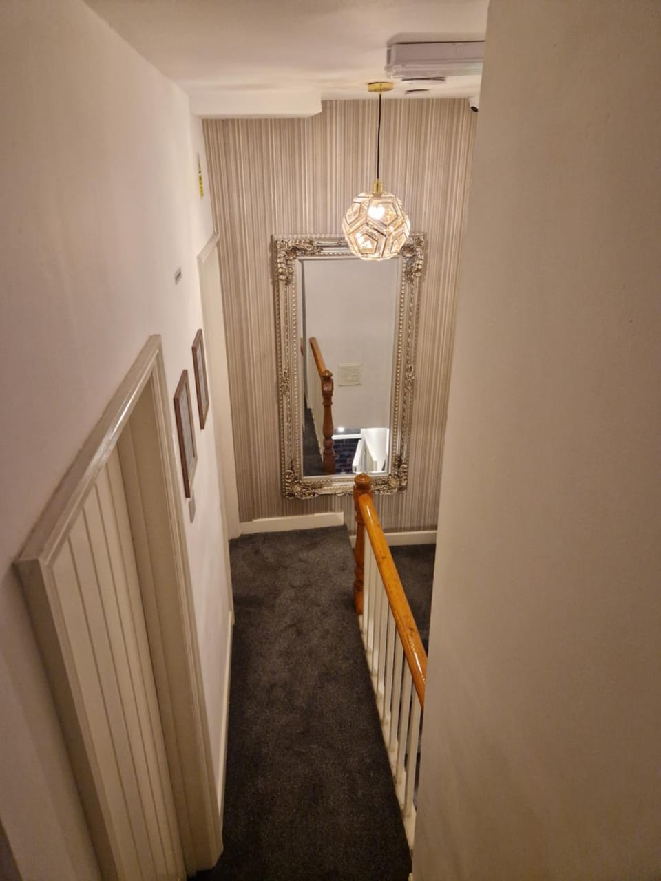 Highfields Living - All Rooms Ensuite- Free Wifi- Free Local Parking Bed and Breakfast in Sheffield