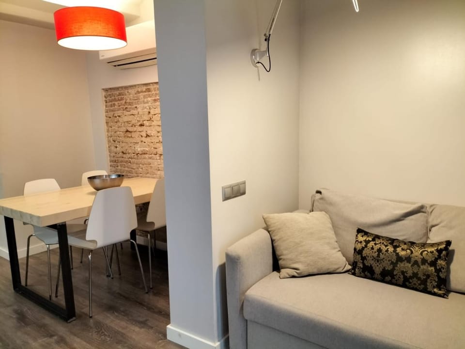 Living room, Seating area, Dining area