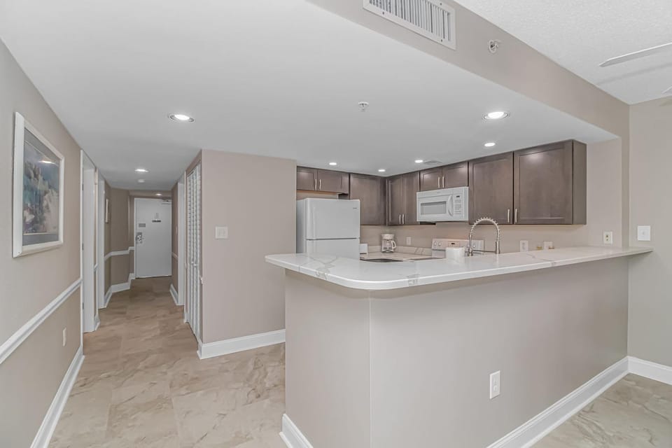 Oceanview 3BR Condo - Modern and Fun! - Sand Dunes 603 House in Myrtle Beach