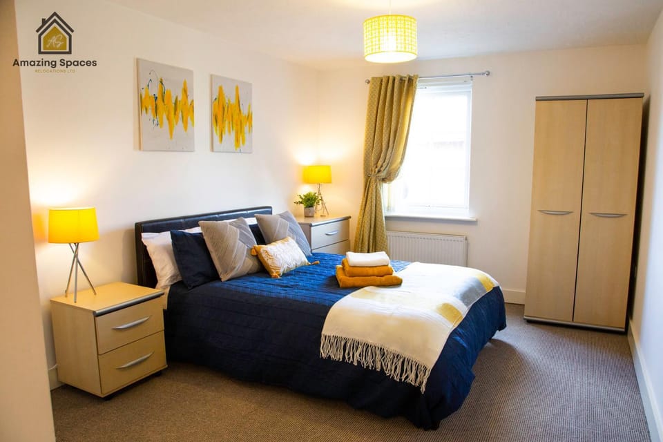 Bed, Photo of the whole room, Bedroom, wardrobe