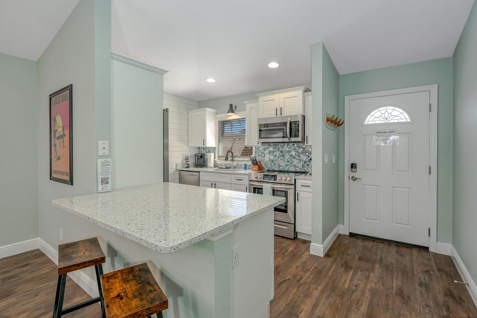 Kitchen or kitchenette, Dining area, kitchen, kitchen