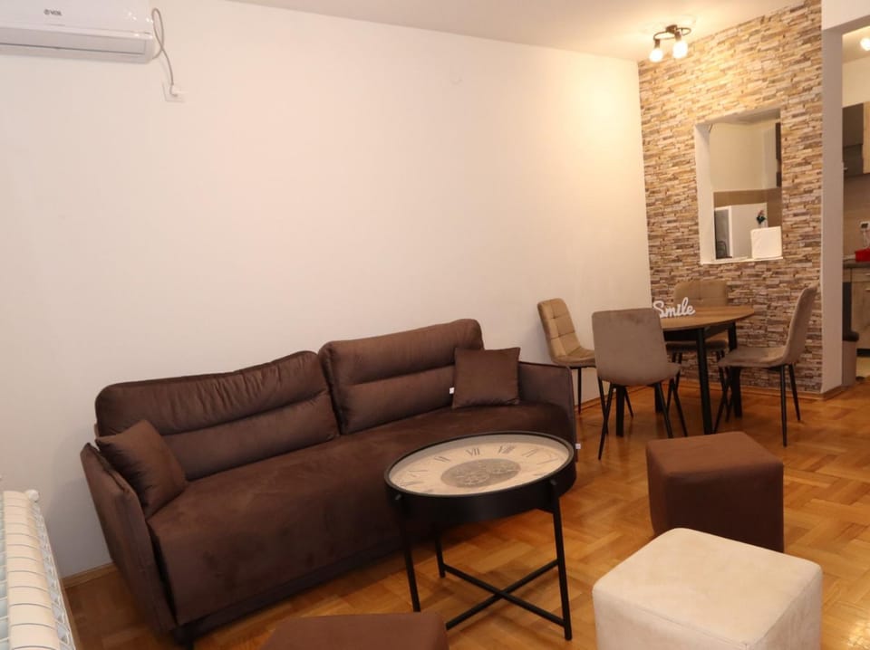 Lux Apartment Rose 2 60m2 Apartment in Serbia