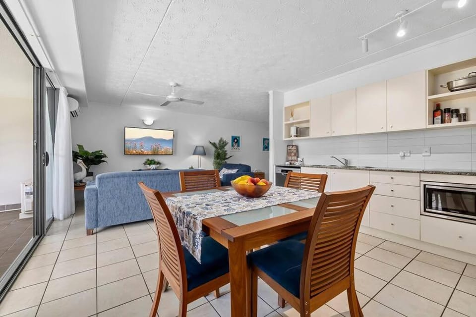 Your place. Enjoy the beach retreat Apartment in Rainbow Beach