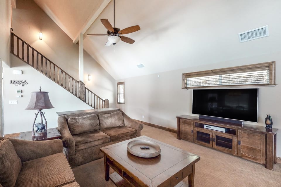 Brickers Lakefront House in Bass Lake