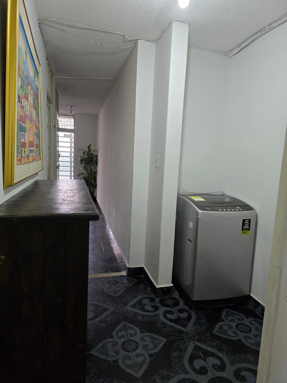 CAS Apartaestudios con cocina independiente cerca al aeropuerto Bogotá 1-4 piso Apartment in Bogota