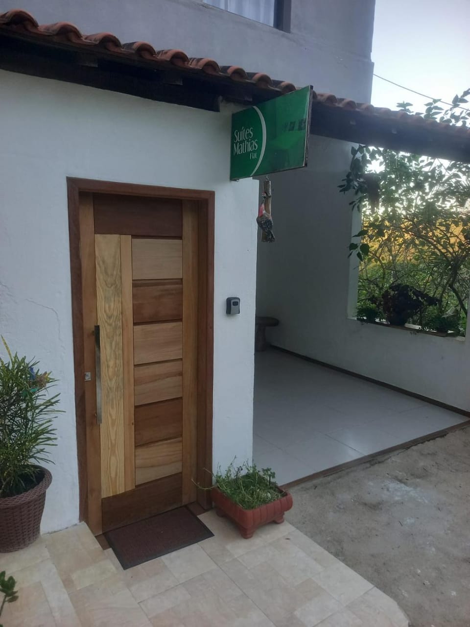 Facade/entrance