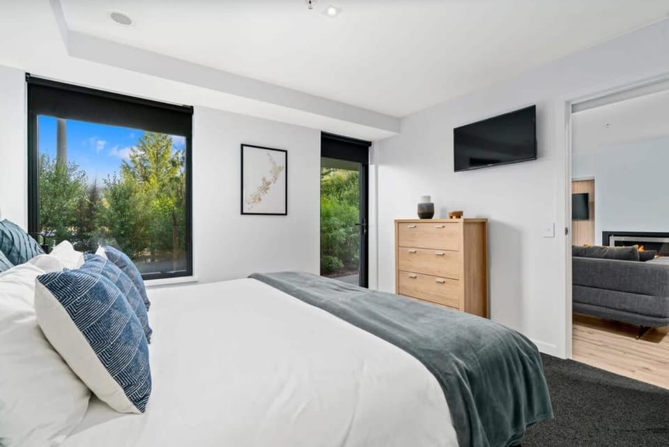 Cozy Coronet Peak Apartment at La Residence du Parc Apartment in Queenstown