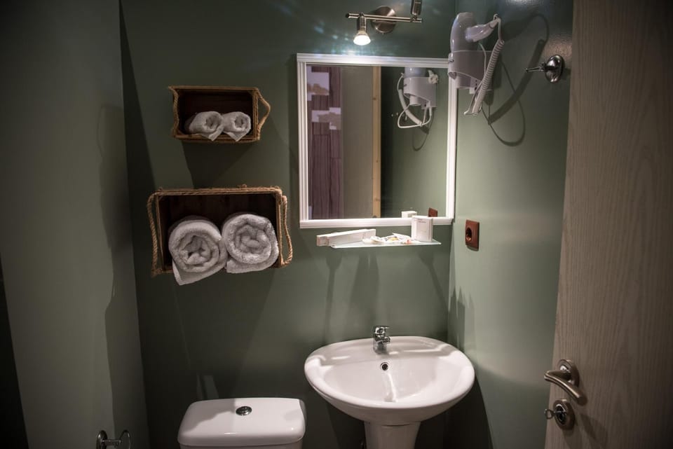 1920's Rooms & Beds Hostel in Messenia