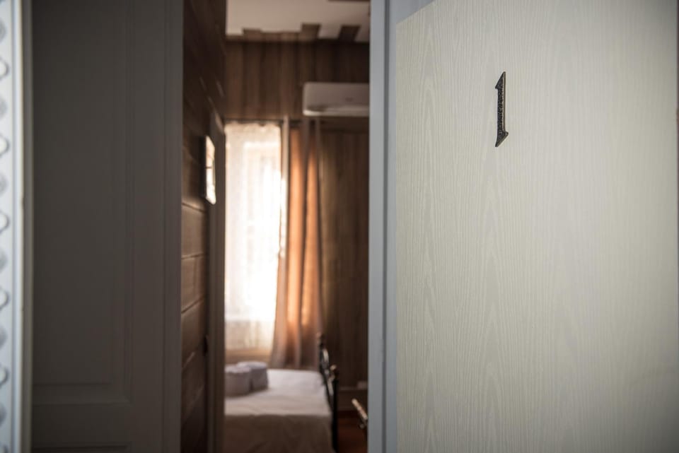 1920's Rooms & Beds Hostel in Messenia