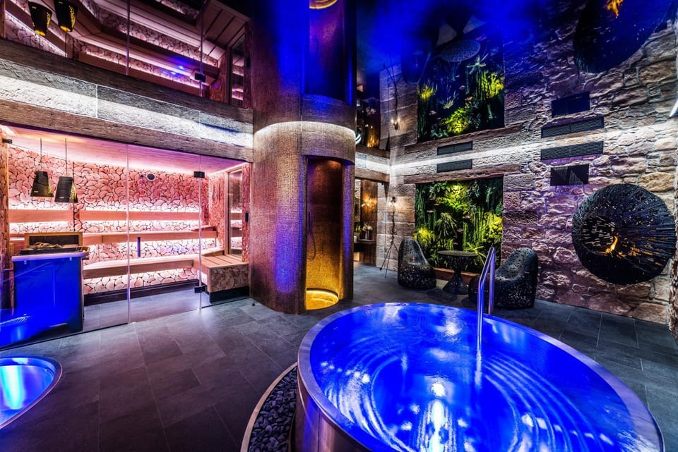 RESORT KOVÁRNA - Frýdštejn - stylové ubytování, luxusní wellness, zážitková restaurace Resort in Czechia