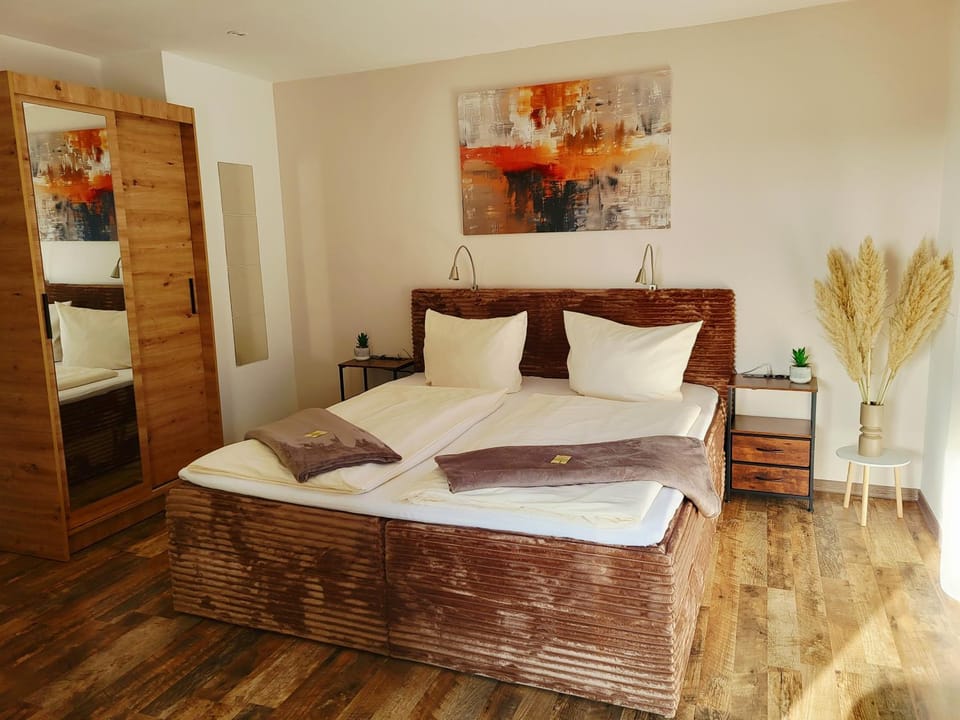 Bed, Bedroom, wardrobe