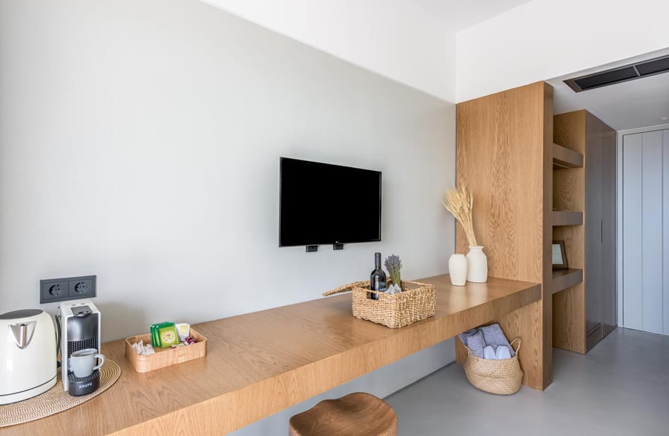 Ariadne Suites Apartment in Milos