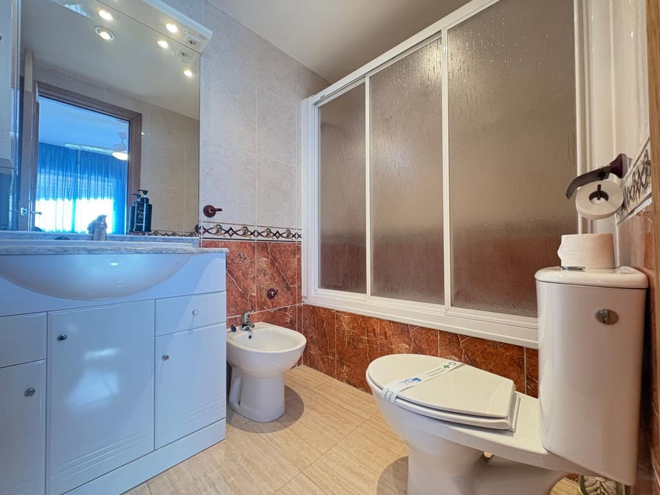 Bathroom, Bath