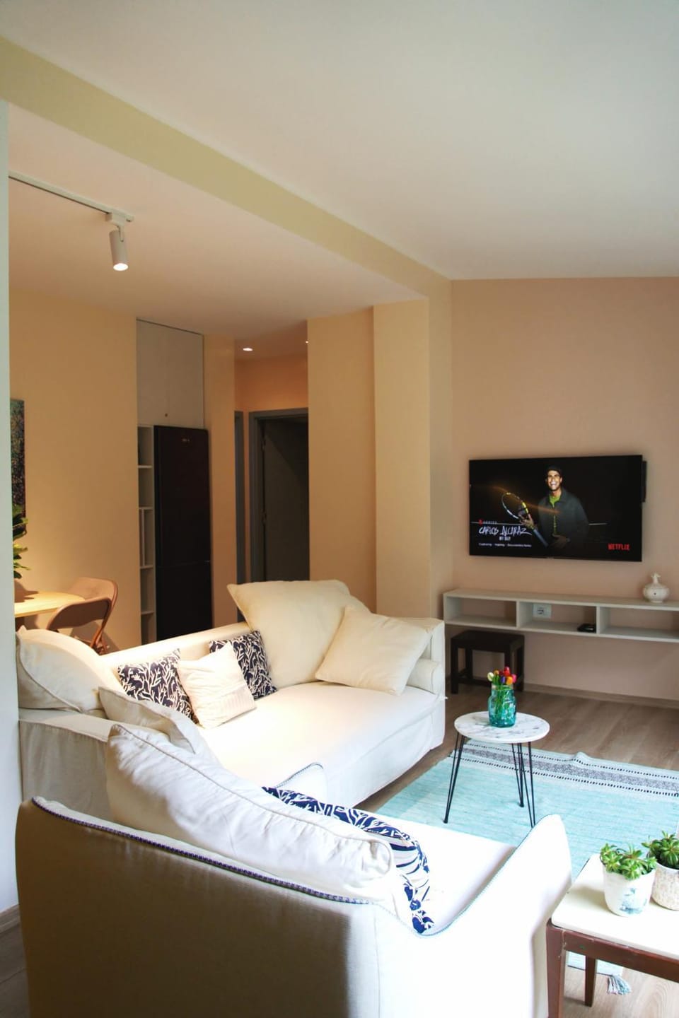 Ivy Lalzi Bay Holiday Apartment Apartment in Tirana County, Albania