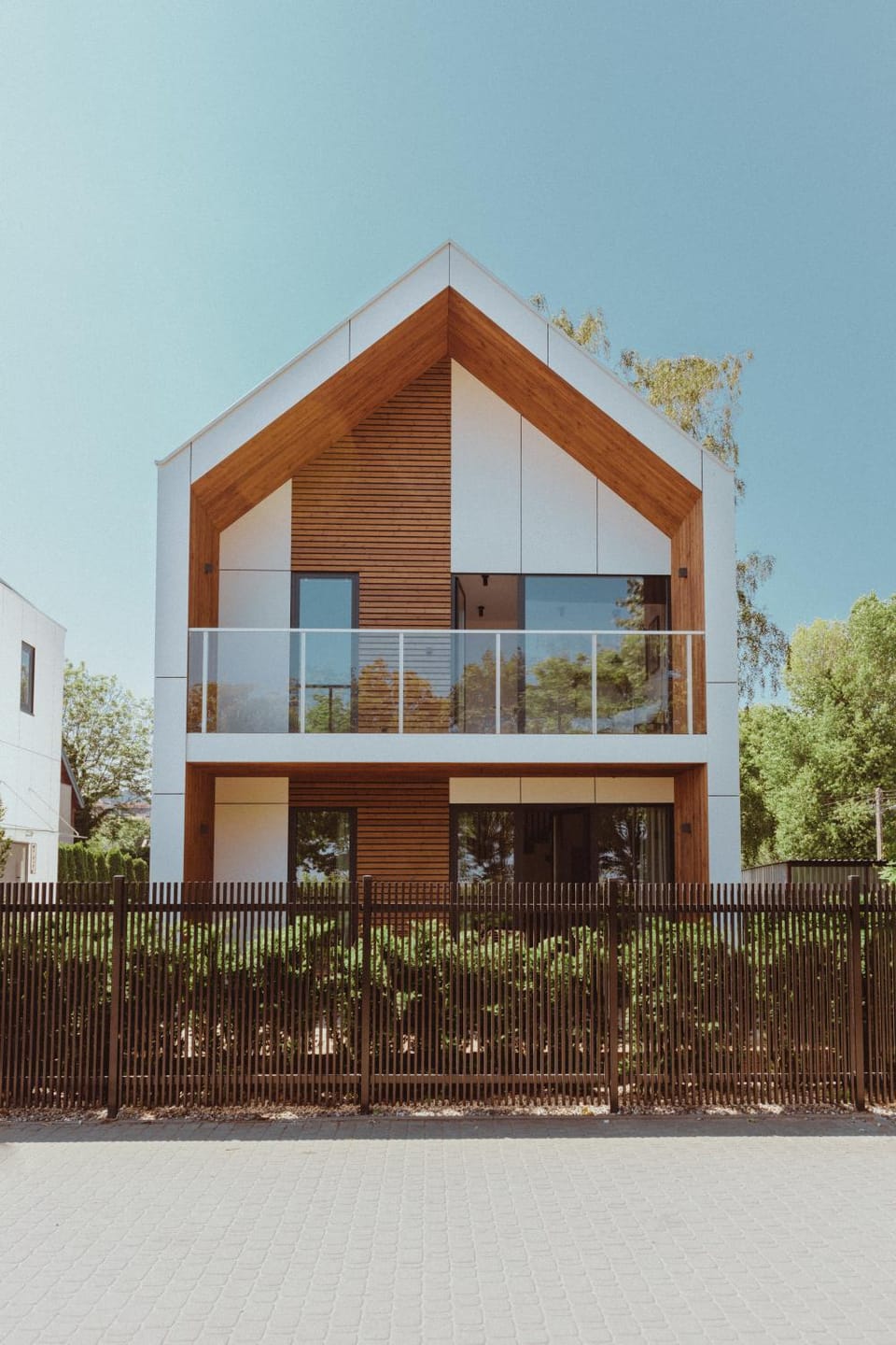 Property building, Balcony/Terrace, Balcony/Terrace