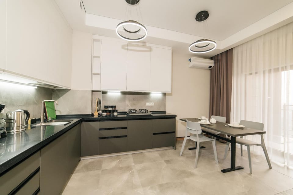 Dining area, Communal kitchen