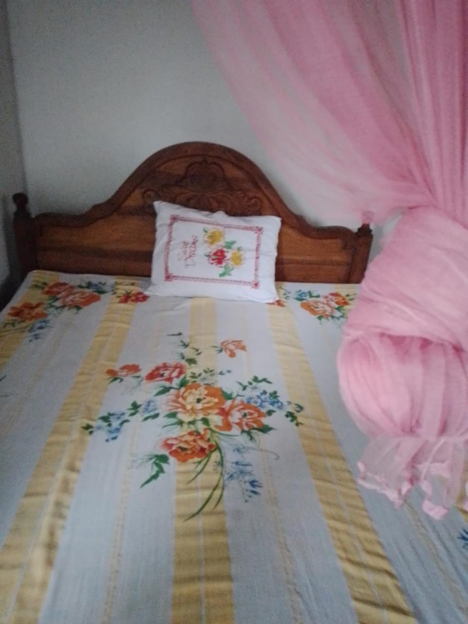 PURPLE FLOWER Bed and Breakfast in Tangalle
