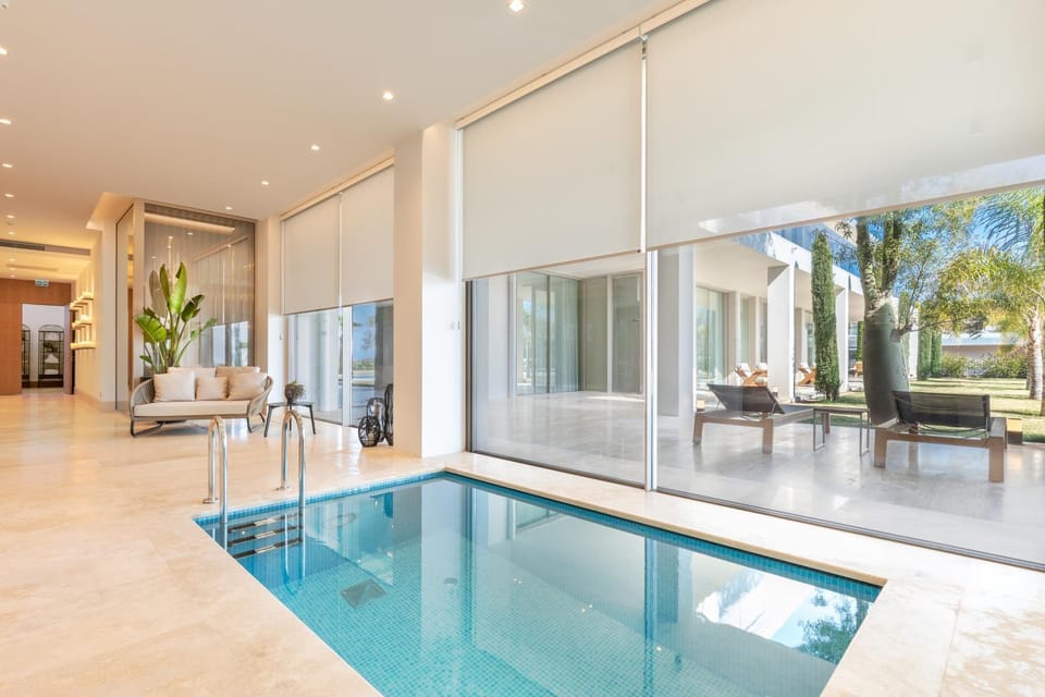 Pool view, Swimming pool
