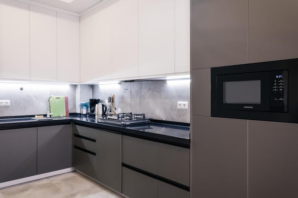 Kitchen or kitchenette, Communal kitchen