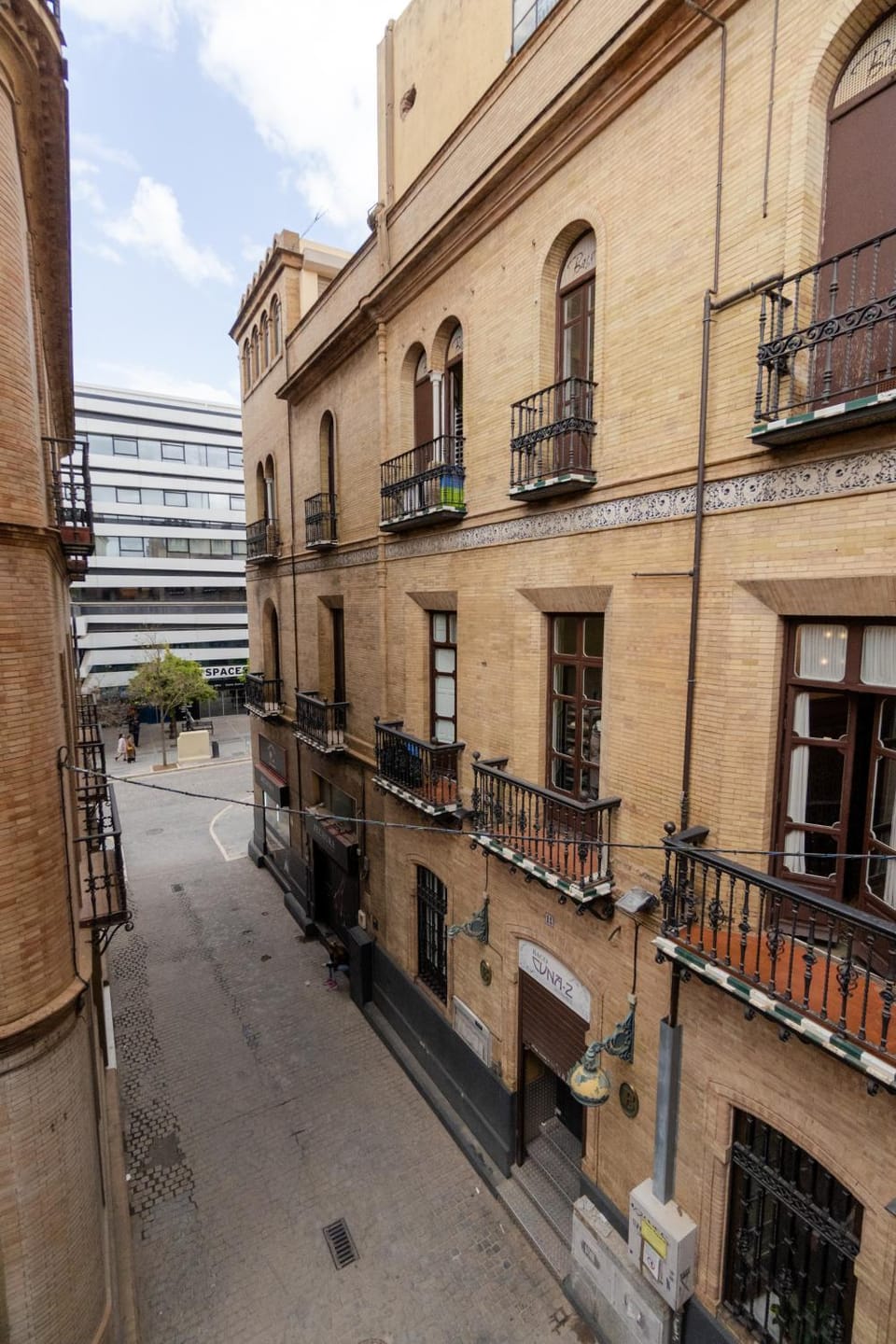 Property building, Neighbourhood, City view, Street view