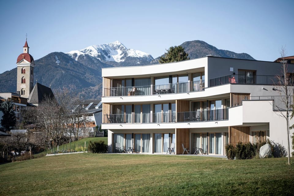 Property building, Garden
