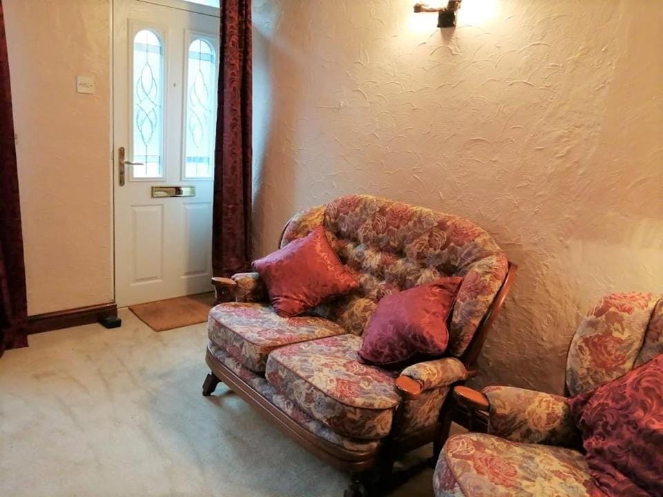 1 Park Terrace House in Wales