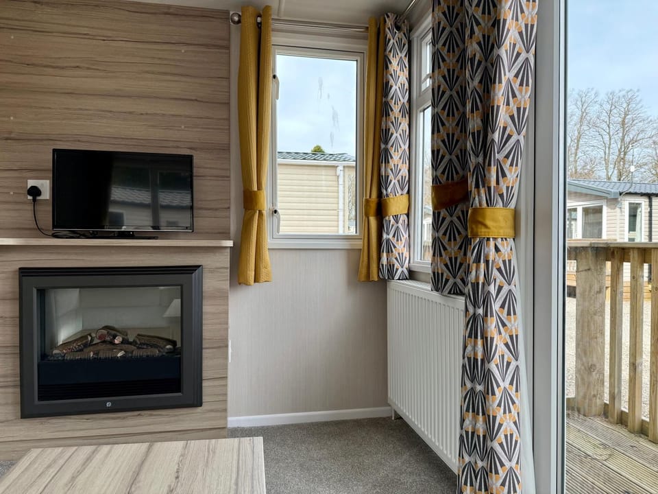 The Salmon Van - Beautiful, luxury static caravan Campground/ 
RV Resort in Scotland