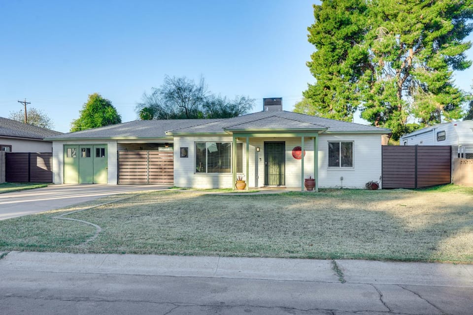 Pet-Friendly Phoenix Home: Breezeway & Fenced Yard House in Phoenix