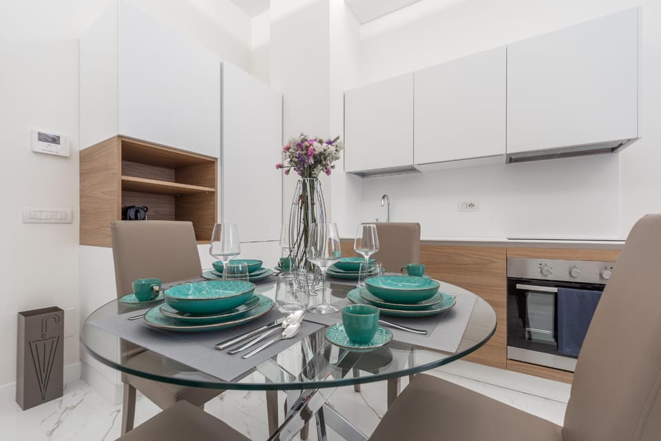 Coffee/tea facilities, Kitchen or kitchenette, Seating area, Dining area, minibar, pet friendly, stove
