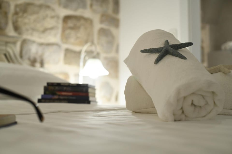 Bed, Decorative detail