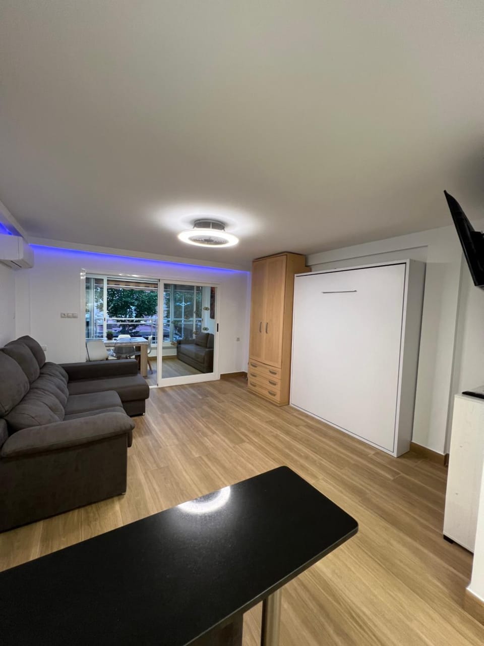 TV and multimedia, Living room, Seating area