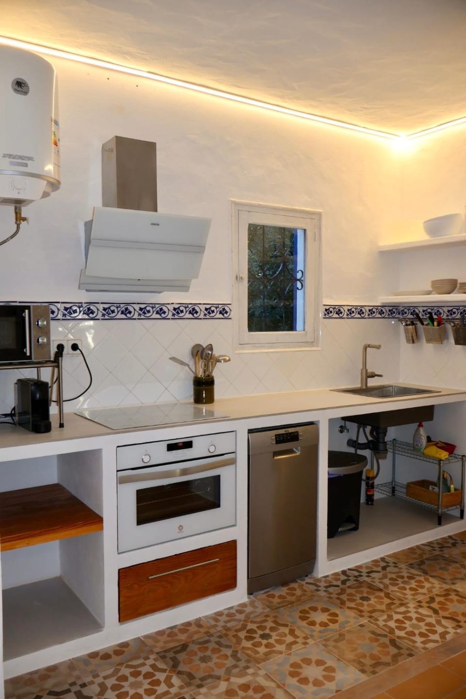 Kitchen or kitchenette, dishwasher, minibar, pet friendly, toaster