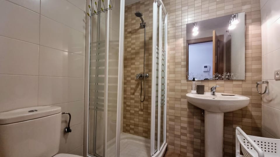Shower, Bath