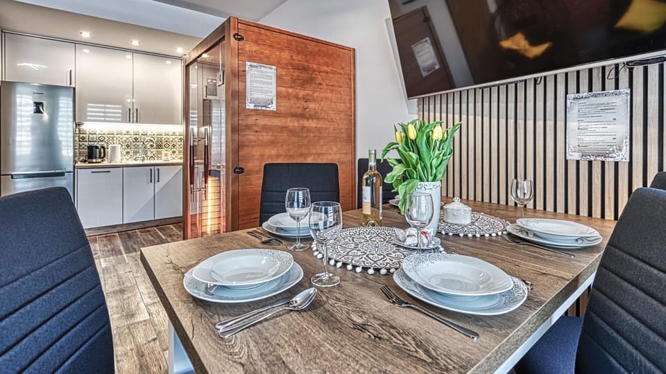 Apartament w Starym Tartaku 2 z Sauną - 5D Apartamenty Apartment in Lower Silesian Voivodeship