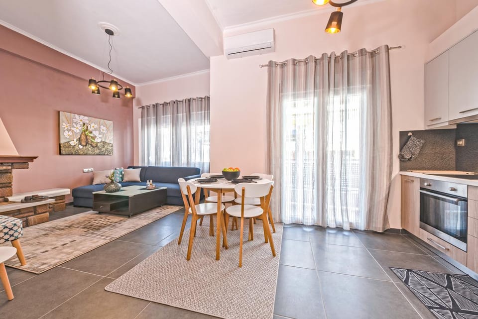 Living room, Seating area, Dining area