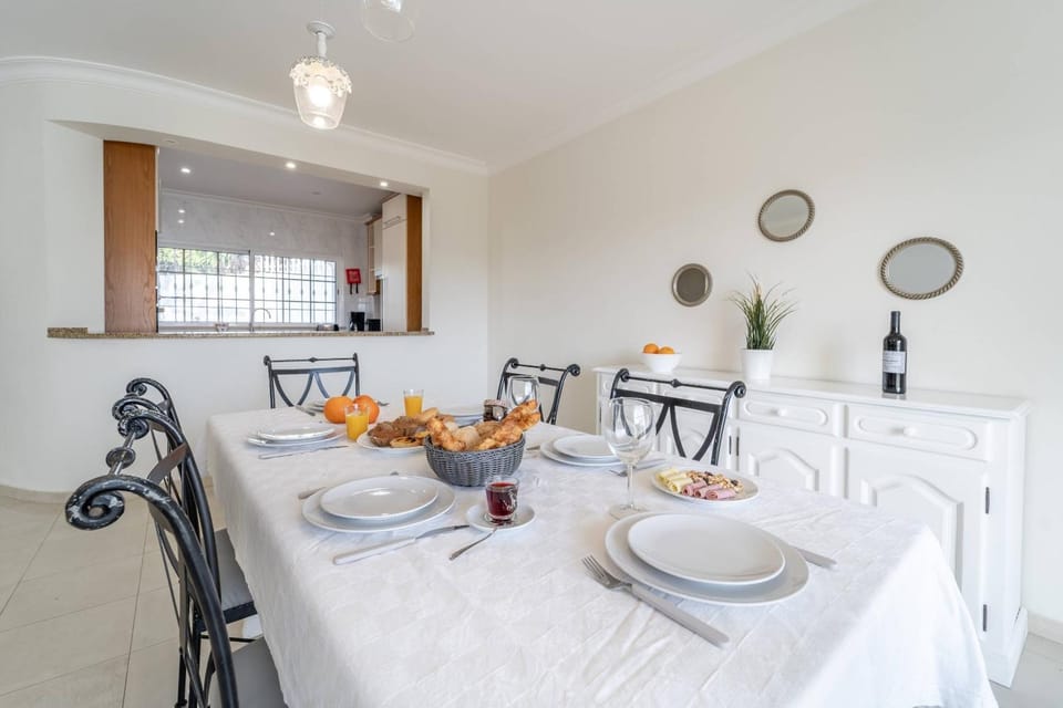 Villa Lemos by HelloVacations Villa in Guia