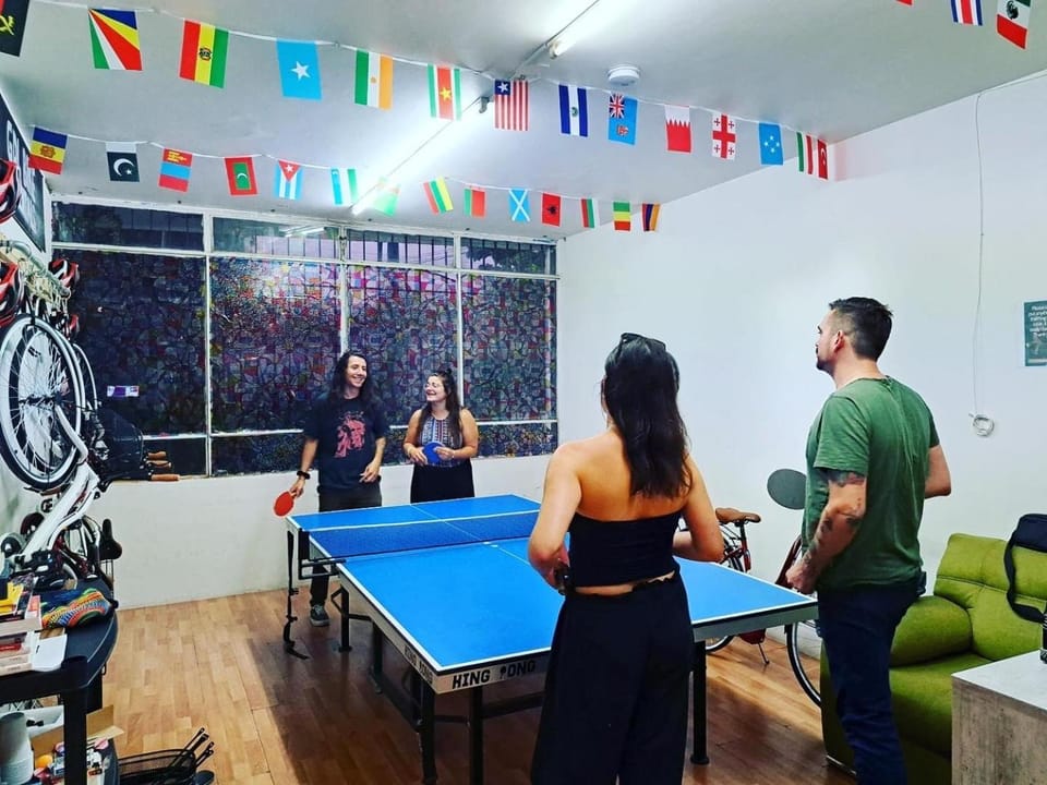 Table tennis, group of guests