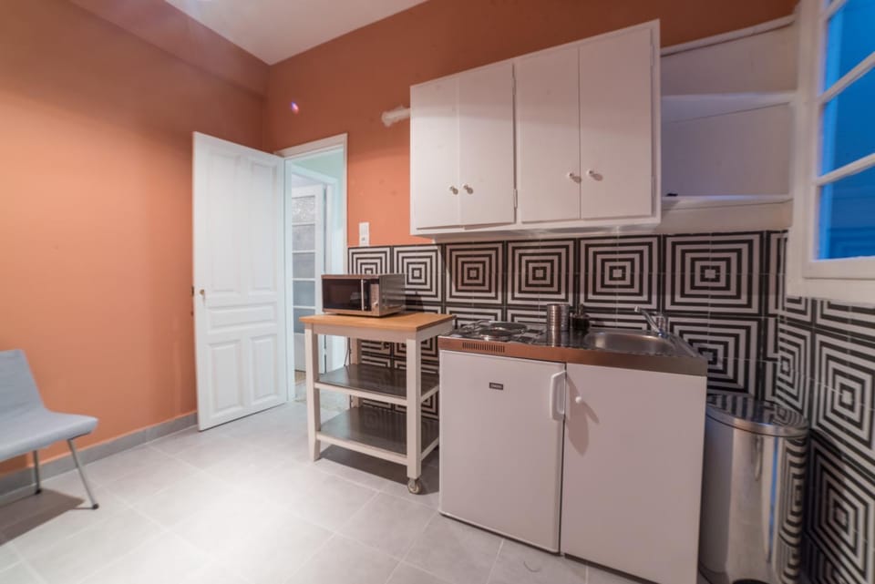 Kitchen or kitchenette, Dining area, Communal kitchen