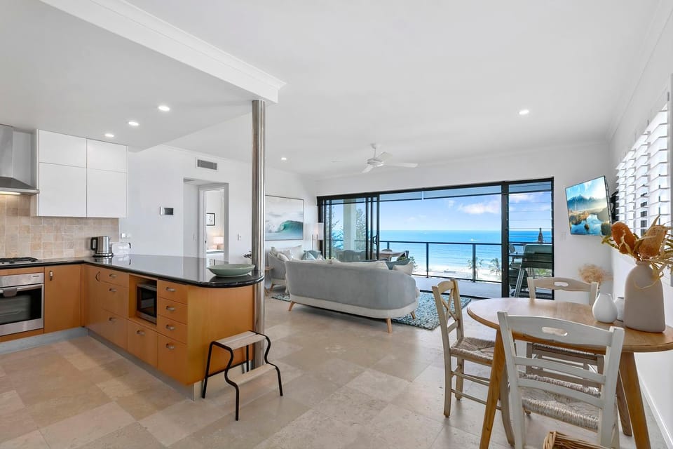 Living room, Dining area, Sea view