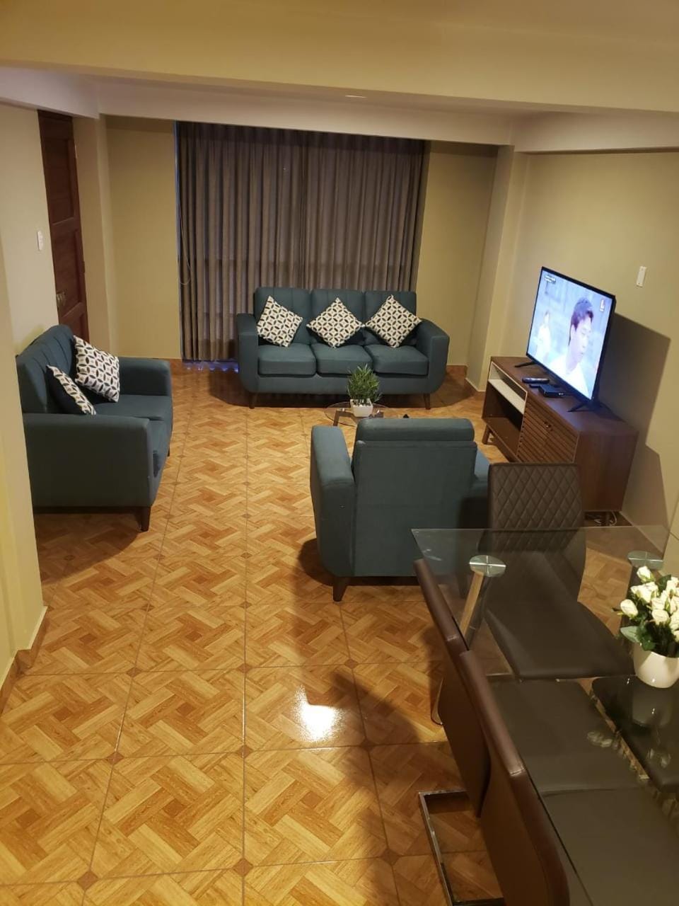 Hospedaje UVIMA III, a 5 minutos del aeropuerto Apartment in Cusco