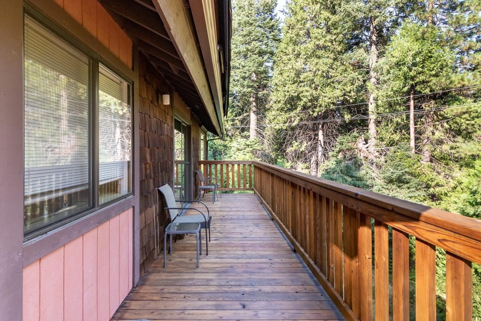 Yosemite Big Rock Cabin Cabin in Fish Camp