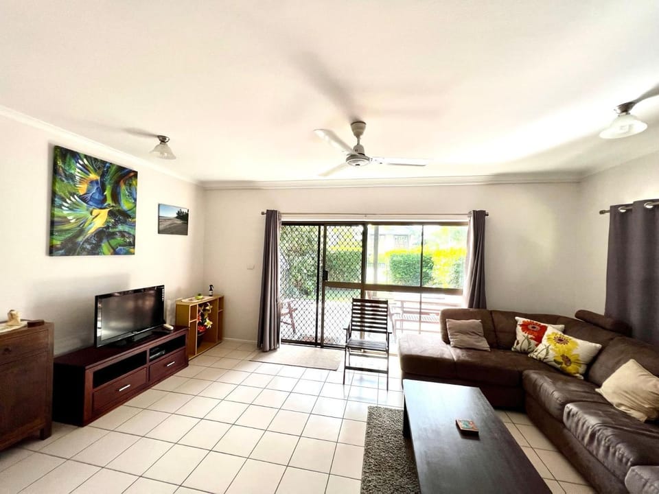 Communal lounge/ TV room, Seating area, Evening entertainment