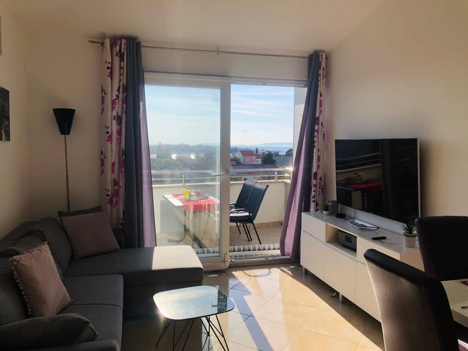 TV and multimedia, Balcony/Terrace, Living room, Seating area, Sea view