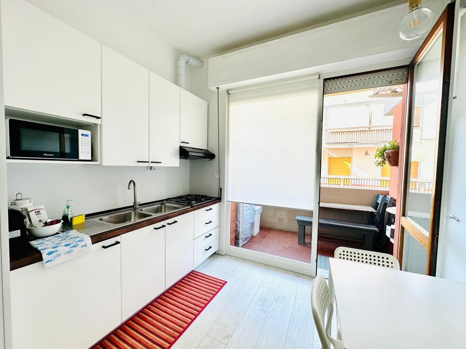 Kitchen or kitchenette, kitchen