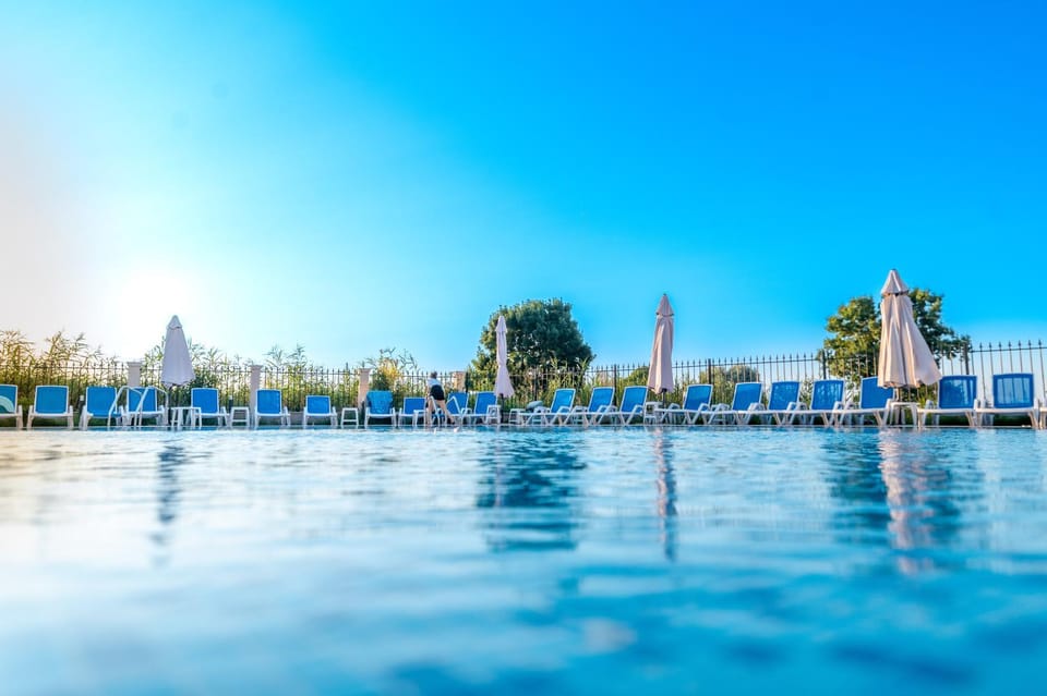 Pool view, Swimming pool