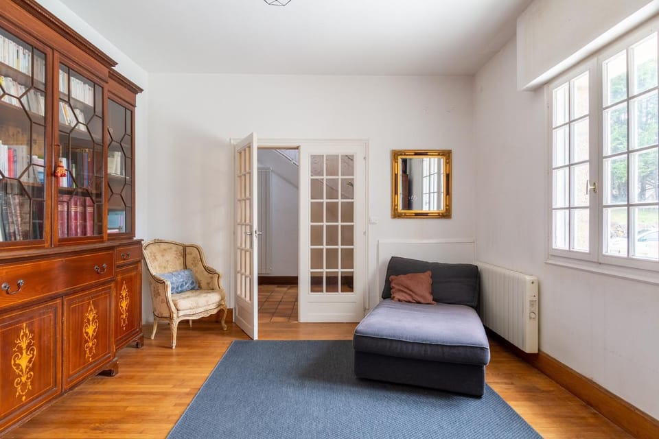 Communal lounge/ TV room, Living room