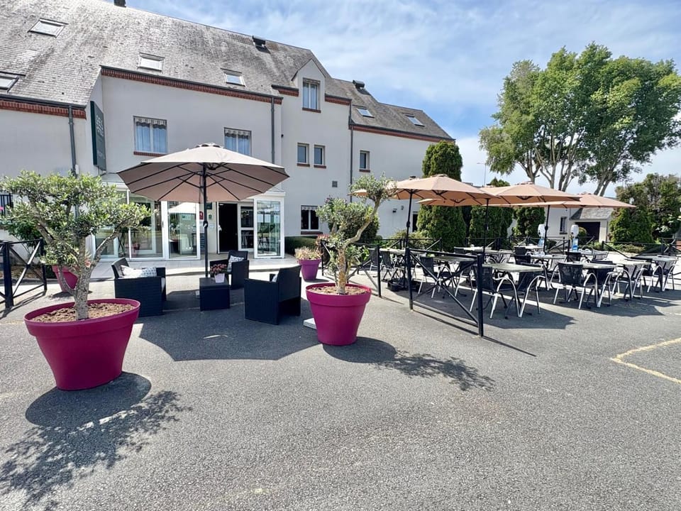 Property building, Patio