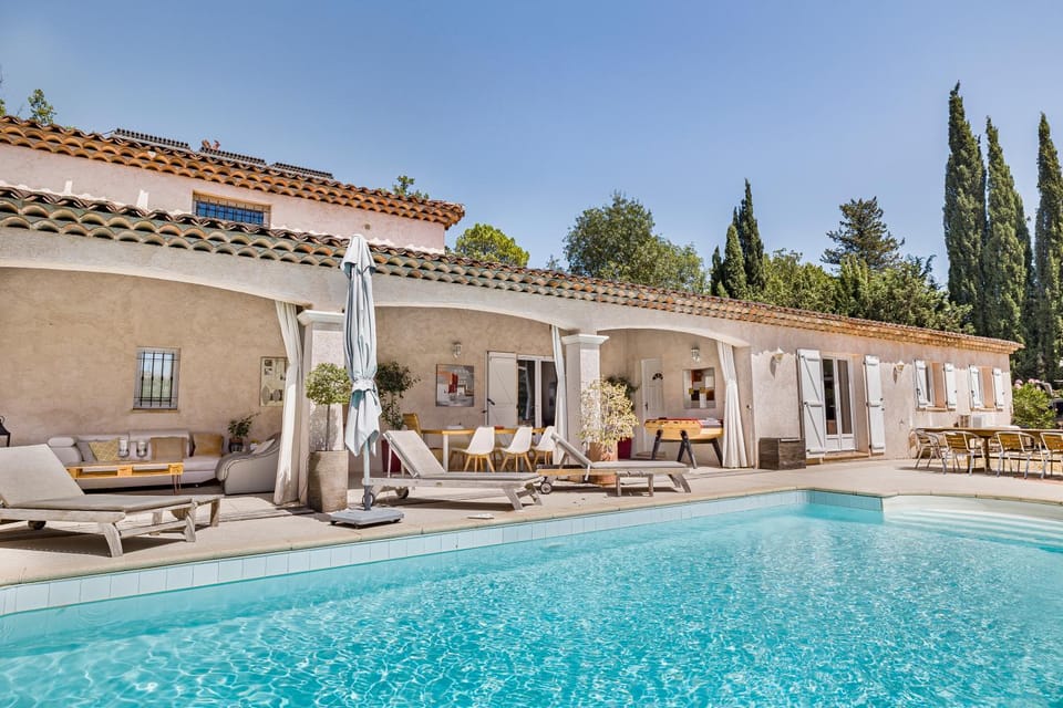 Property building, Patio, Natural landscape, Pool view, Swimming pool