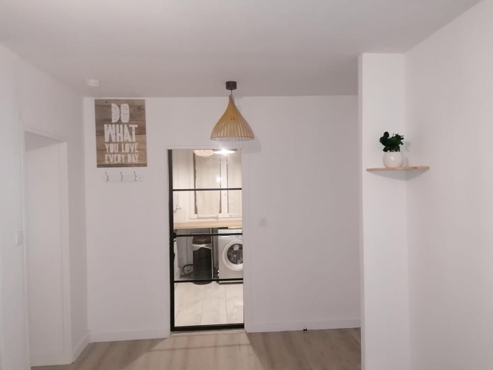 Hadriel Host Apartment in Clermont-Ferrand