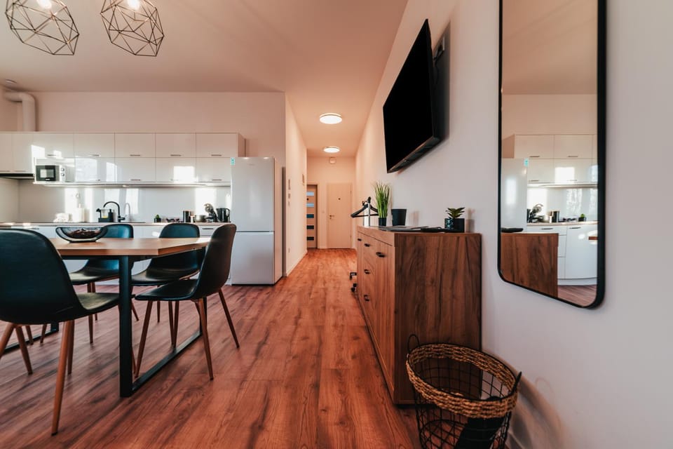 Kitchen or kitchenette, Living room, Dining area